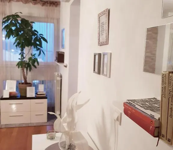 Maris Apartament *